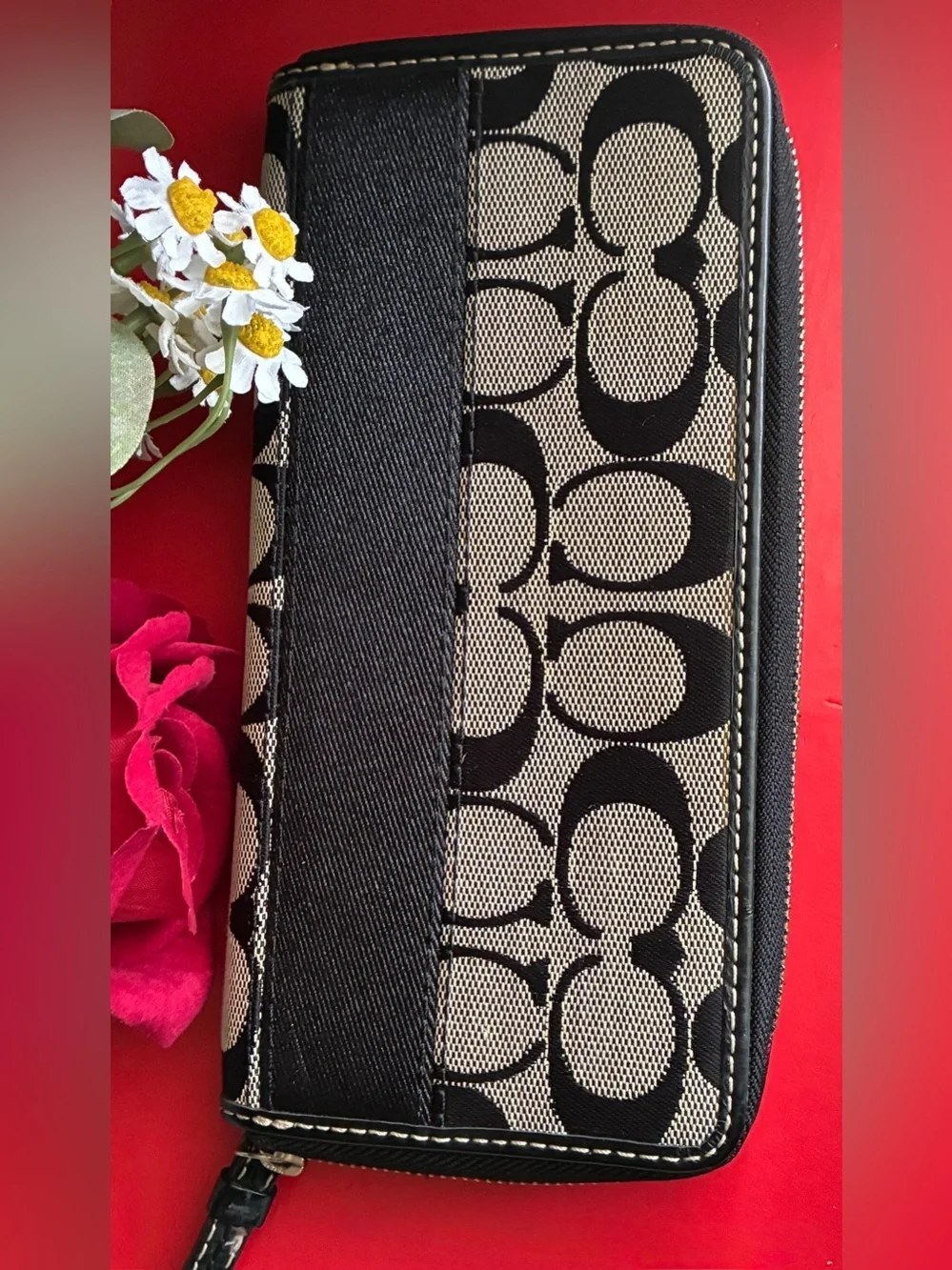 Coach Black and Cream Signature Snap Wallet